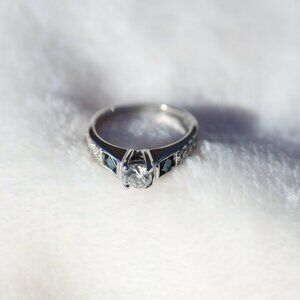 WOMENS 14K WHITE GOLD BRILLIANT CUT BLUE DIAMOND RING PRINCESS sz 6.5